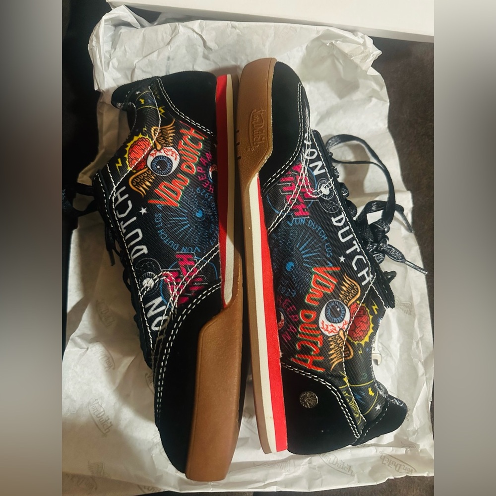 Von Dutch Black Graphic Women Jax Sneakers